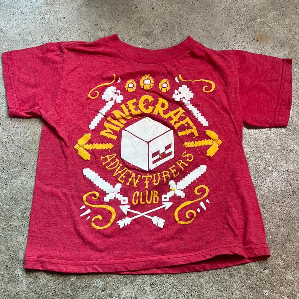 Mojang Mindcraft Adventures Club Graphic T Shirt
